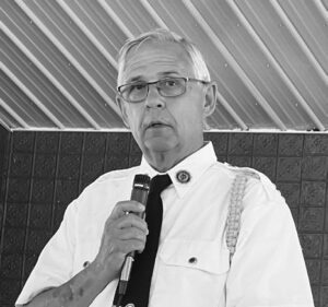 Paxton Mayor Bill Ingold gives his annual Independence Day speech. Will Brumleve/Ford County Chronicle